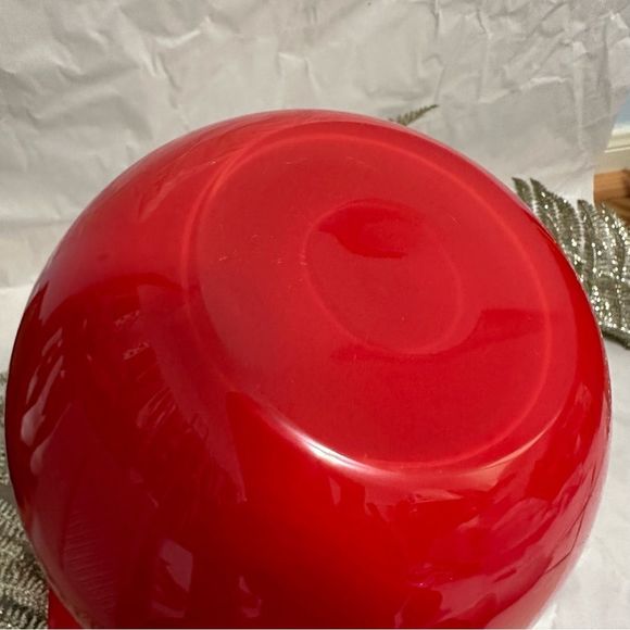 VIETRI Hibiscus Fluted Ruffled Italian Glass Bud Vase in Red Medium Size - Picture 14 of 14